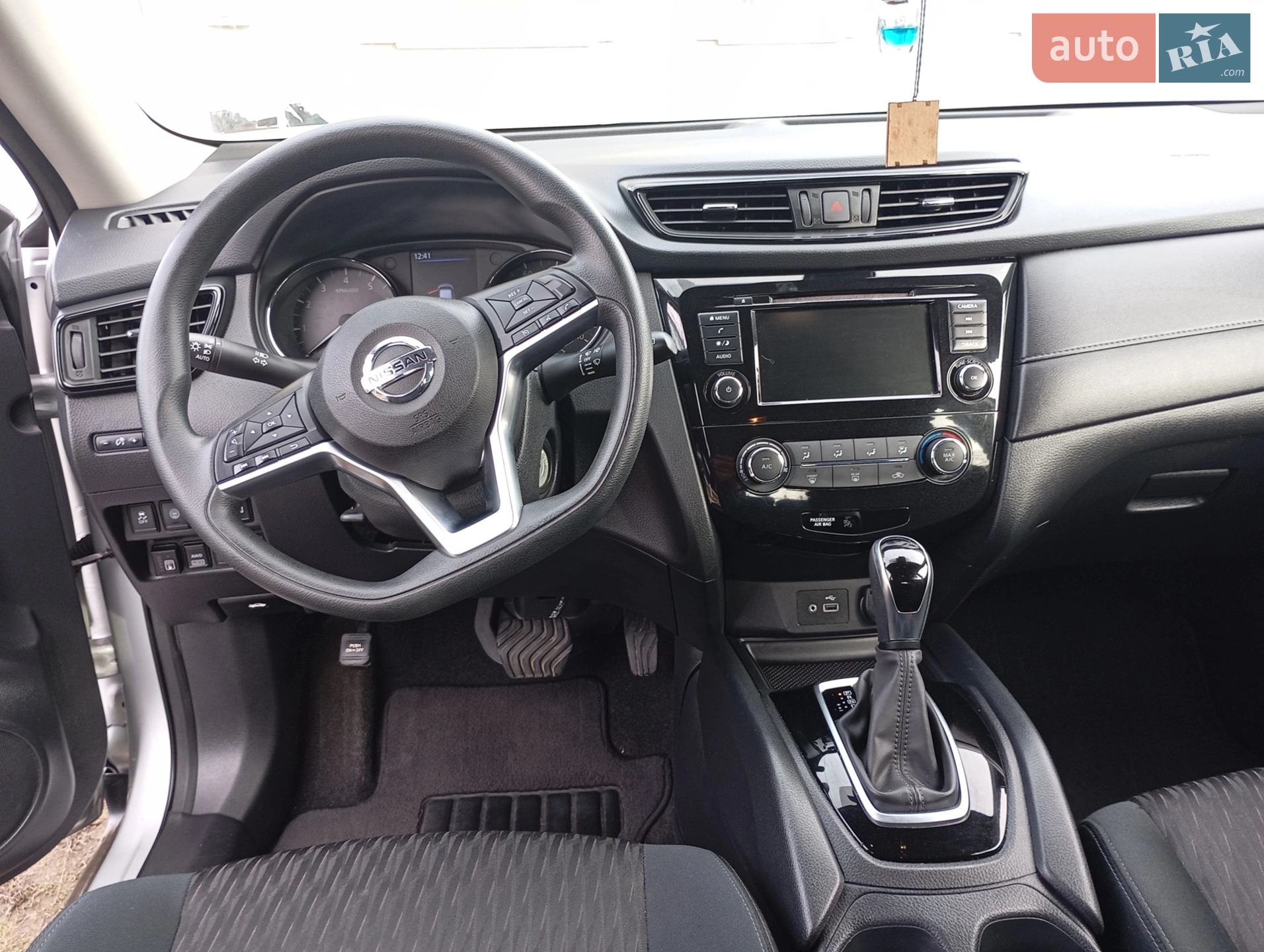 2019 Nissan Rogue - мініатюра 11