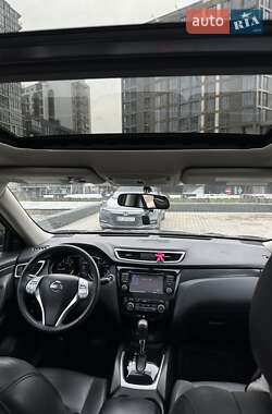 Позашляховик / Кросовер Nissan Rogue 2015 в 