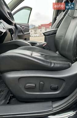 Позашляховик / Кросовер Nissan Rogue 2015 в 