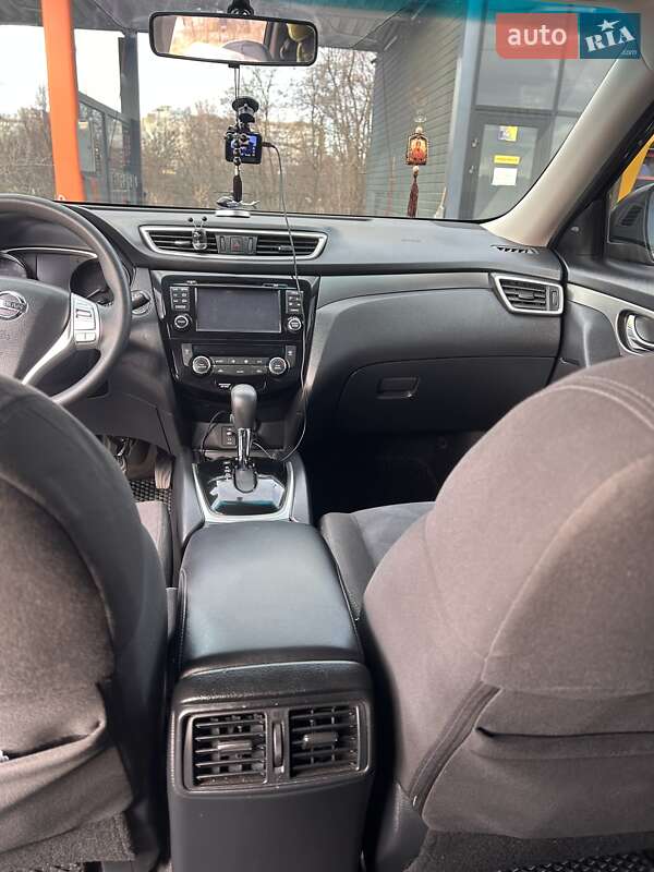 Позашляховик / Кросовер Nissan Rogue 2016 в Кам'янському фото 14 Позашляховик / Кросовер Nissan Rogue 2016 в Кам'янському