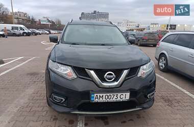 Внедорожник / Кроссовер Nissan Rogue 2016 в Житомире