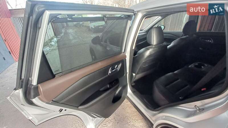 Внедорожник / Кроссовер Nissan Rogue 2021 в Запорожье