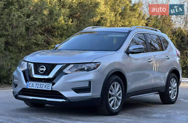 Позашляховик / Кросовер Nissan Rogue 2016 в Полтаві