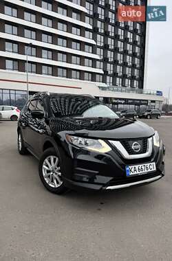 Внедорожник / Кроссовер Nissan Rogue 2018 в Киеве