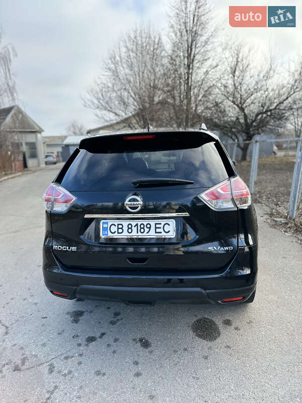 Внедорожник / Кроссовер Nissan Rogue 2015 в Чернигове