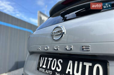 Внедорожник / Кроссовер Nissan Rogue 2020 в 