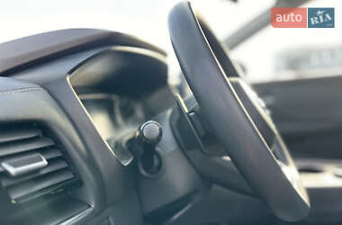 Внедорожник / Кроссовер Nissan Rogue 2020 в 