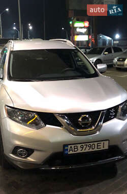 Внедорожник / Кроссовер Nissan Rogue 2015 в Киеве