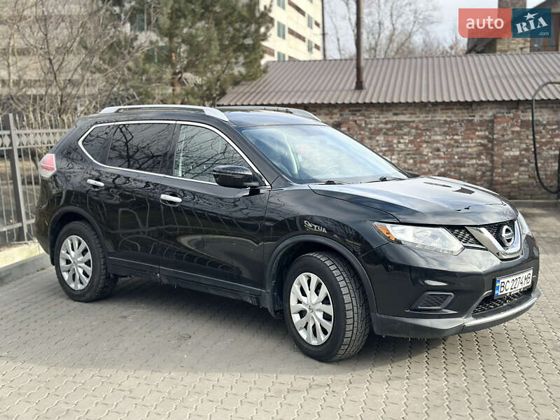 Внедорожник / Кроссовер Nissan Rogue 2016 в Львове