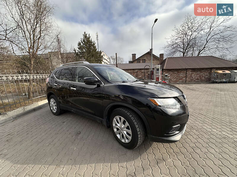 Внедорожник / Кроссовер Nissan Rogue 2016 в Львове