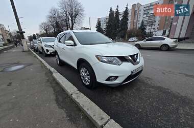 Внедорожник / Кроссовер Nissan Rogue 2015 в Черкассах