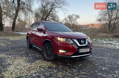 Внедорожник / Кроссовер Nissan Rogue 2016 в Томашполе