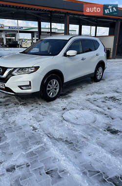 Внедорожник / Кроссовер Nissan Rogue 2018 в Коцюбинском