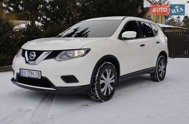 Внедорожник / Кроссовер Nissan Rogue 2016 в Староконстантинове