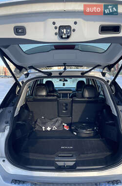 Внедорожник / Кроссовер Nissan Rogue 2014 в 