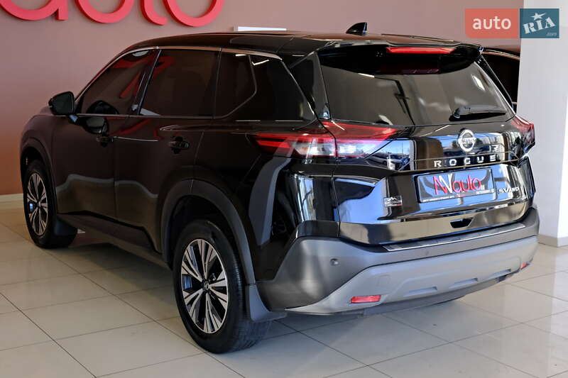 Позашляховик / Кросовер Nissan Rogue 2021 в Одесі