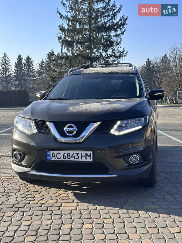 Внедорожник / Кроссовер Nissan Rogue 2014 в Луцке