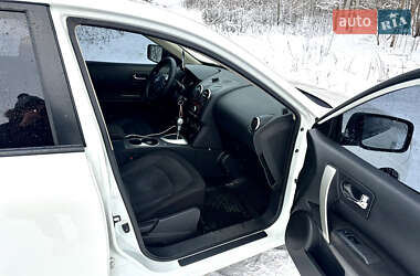 Внедорожник / Кроссовер Nissan Rogue 2013 в Кропивницком