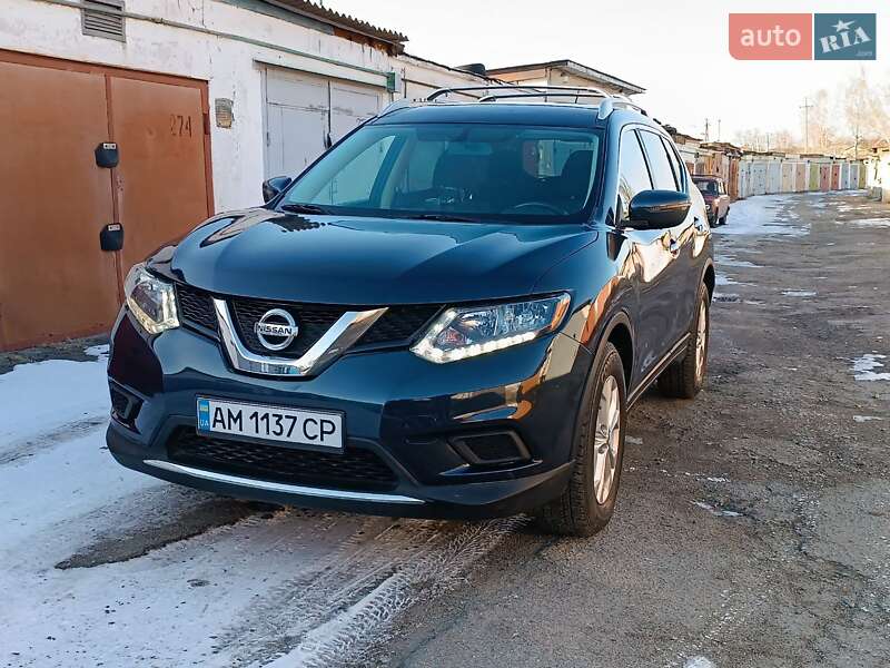 Внедорожник / Кроссовер Nissan Rogue 2016 в Житомире