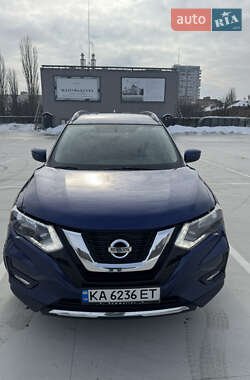 Внедорожник / Кроссовер Nissan Rogue 2016 в Киеве