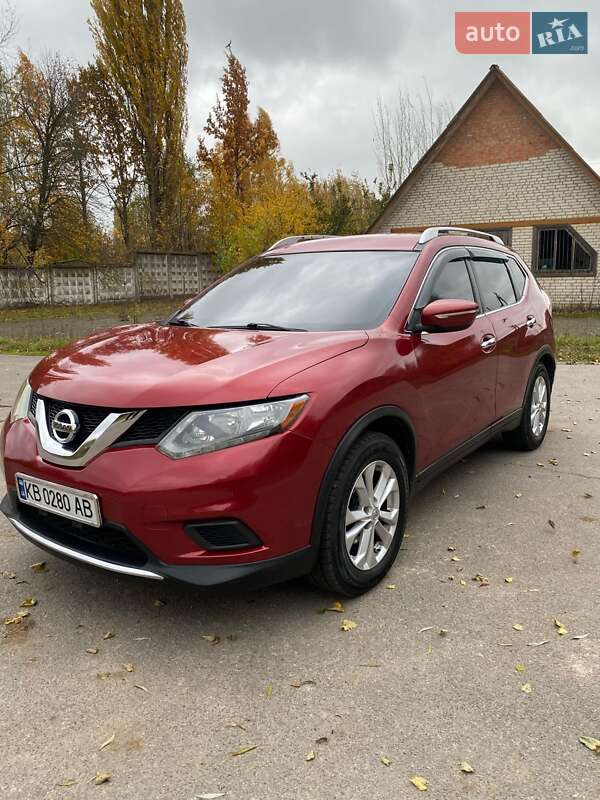 Внедорожник / Кроссовер Nissan Rogue 2015 в Виннице