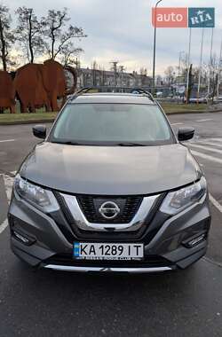 Внедорожник / Кроссовер Nissan Rogue 2017 в Киеве