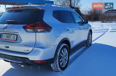 Внедорожник / Кроссовер Nissan Rogue 2019 в Полтаве