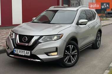 Внедорожник / Кроссовер Nissan Rogue 2017 в Днепре