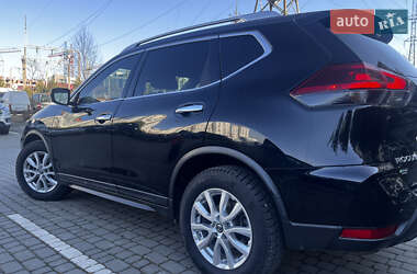 Внедорожник / Кроссовер Nissan Rogue 2019 в 