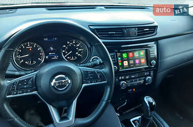 Внедорожник / Кроссовер Nissan Rogue 2019 в 