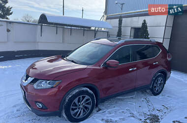 Внедорожник / Кроссовер Nissan Rogue 2015 в Лозовой