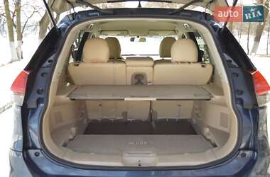 Внедорожник / Кроссовер Nissan Rogue 2015 в Киеве