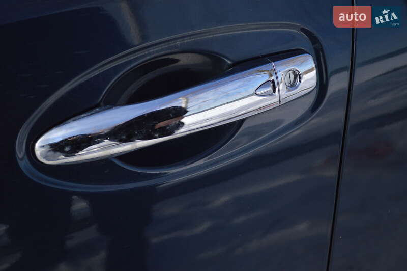 Позашляховик / Кросовер Nissan Rogue 2015 в Києві