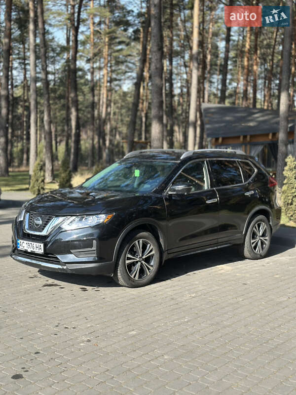 Позашляховик / Кросовер Nissan Rogue 2019 в Маневичах