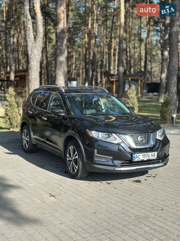 Позашляховик / Кросовер Nissan Rogue 2019 в Маневичах