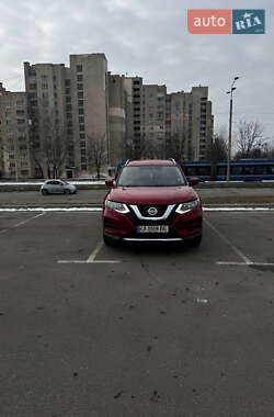 Внедорожник / Кроссовер Nissan Rogue 2017 в Киеве