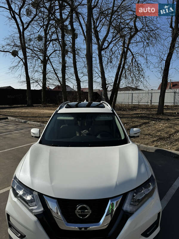 Внедорожник / Кроссовер Nissan Rogue 2018 в Виннице