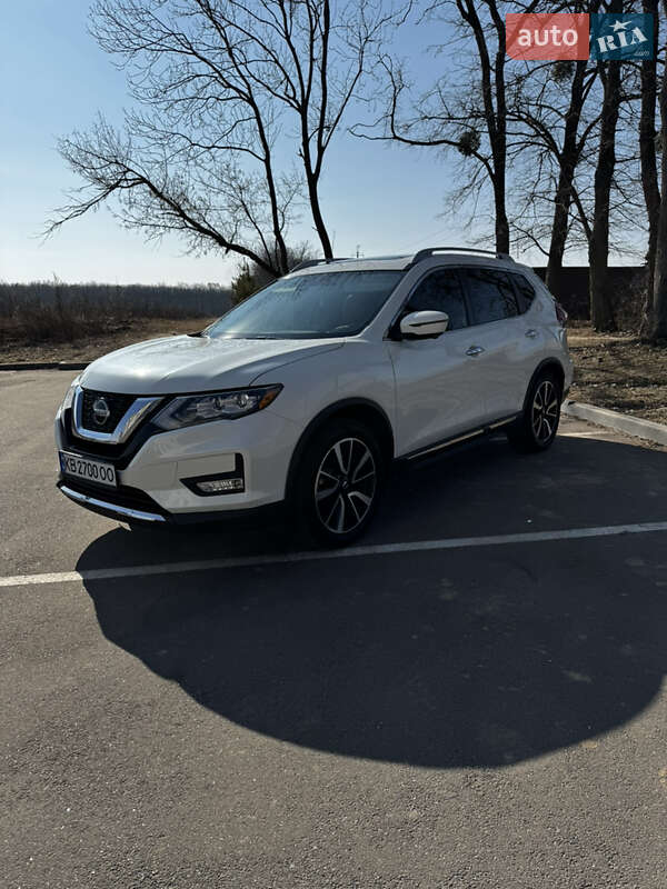 Внедорожник / Кроссовер Nissan Rogue 2018 в Виннице