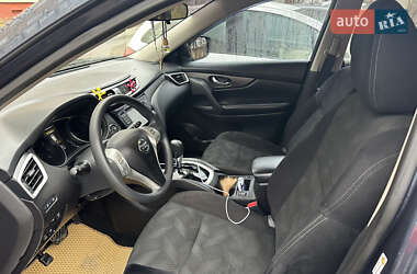 Внедорожник / Кроссовер Nissan Rogue 2014 в 