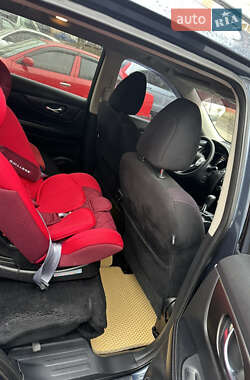 Внедорожник / Кроссовер Nissan Rogue 2014 в 