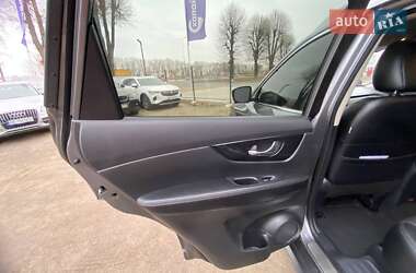 Внедорожник / Кроссовер Nissan Rogue 2019 в 