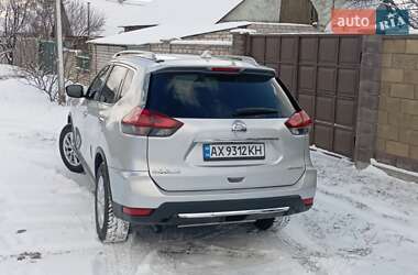 Внедорожник / Кроссовер Nissan Rogue 2017 в 