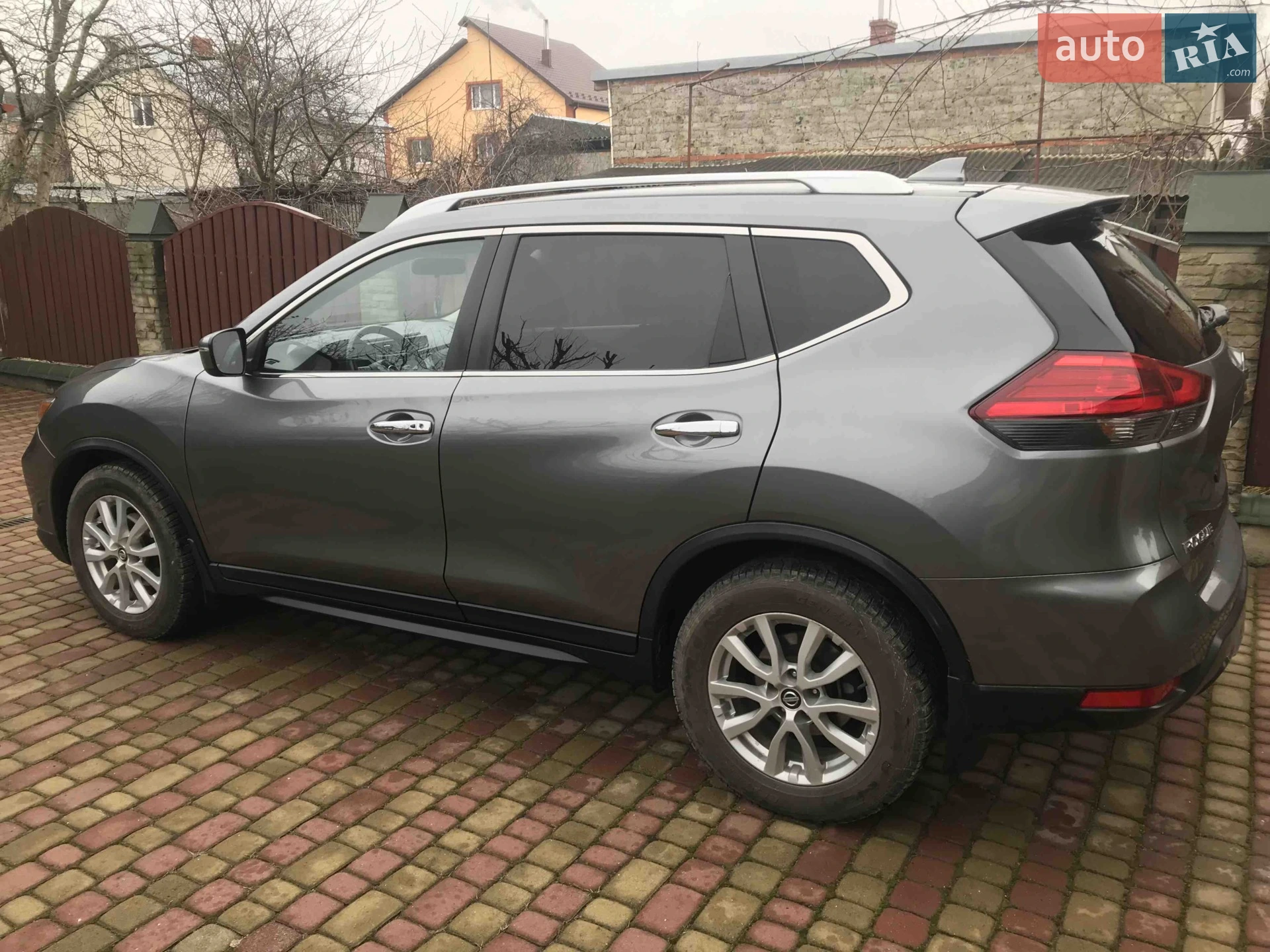 2016 Nissan Rogue - мініатюра 2
