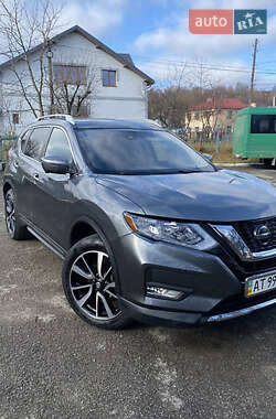 Позашляховик / Кросовер Nissan Rogue 2018 в Івано-Франківську