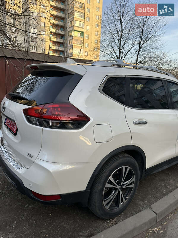 Внедорожник / Кроссовер Nissan Rogue 2020 в Львове