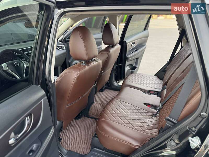 Внедорожник / Кроссовер Nissan Rogue 2016 в Одессе