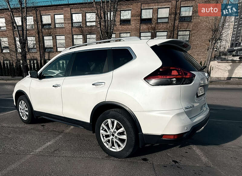 Позашляховик / Кросовер Nissan Rogue 2019 в Києві