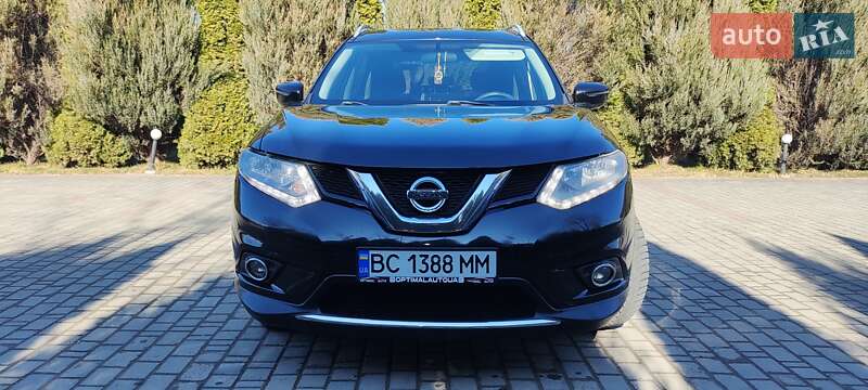 Позашляховик / Кросовер Nissan Rogue 2016 в Самборі