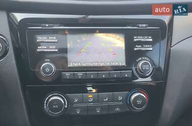 Позашляховик / Кросовер Nissan Rogue 2016 в 