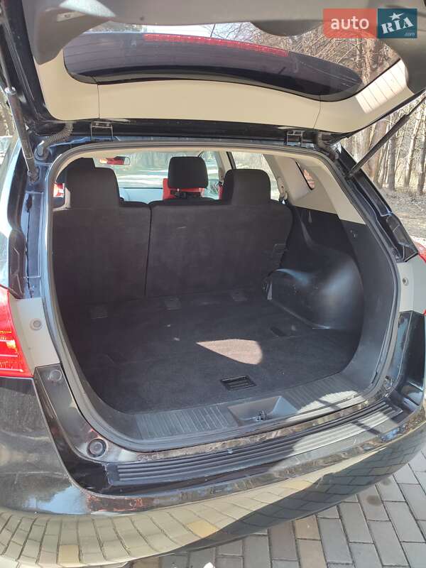 Внедорожник / Кроссовер Nissan Rogue 2012 в Бершади